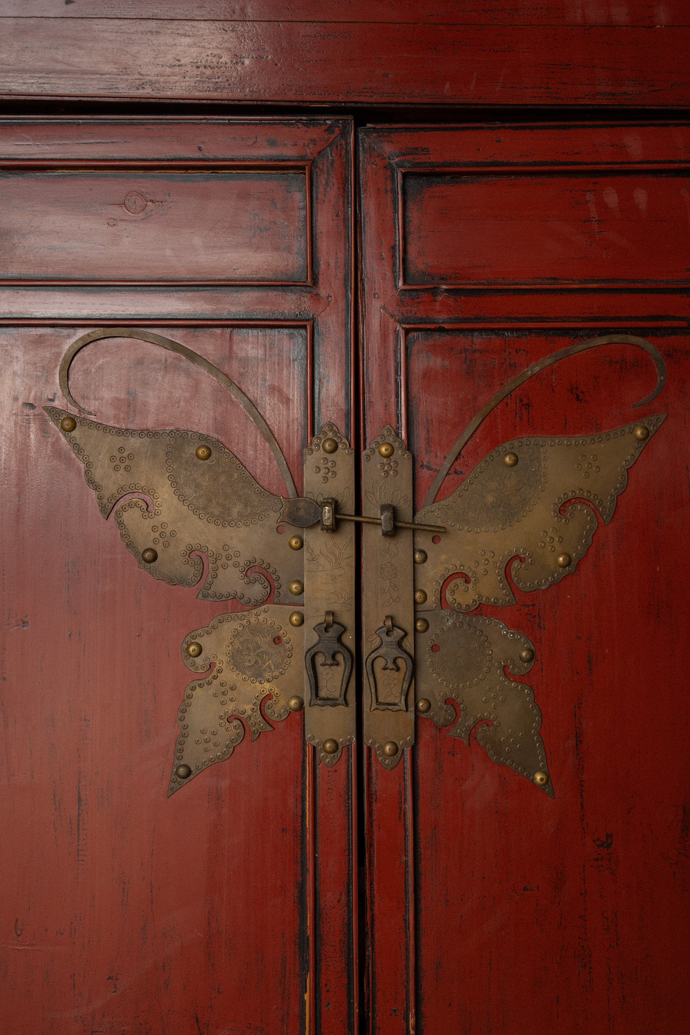 Antique Chinese Wedding Cabinet - IDYLL MANOR