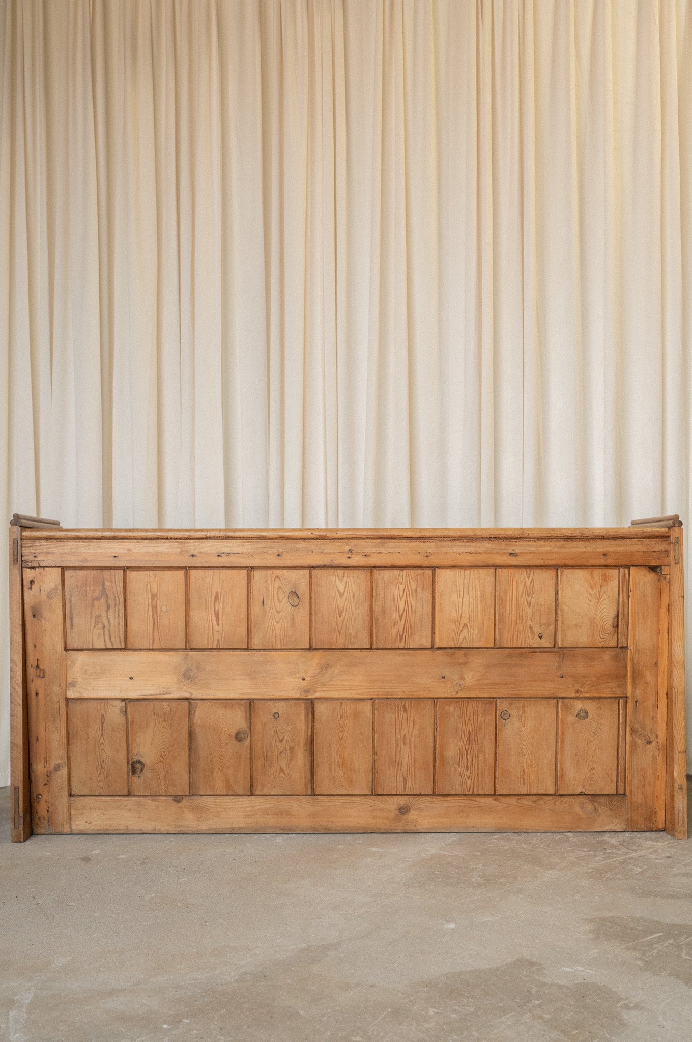Large Vintage Pine Settle Bench | Rustic English Hall Bench - IDYLL MANOR