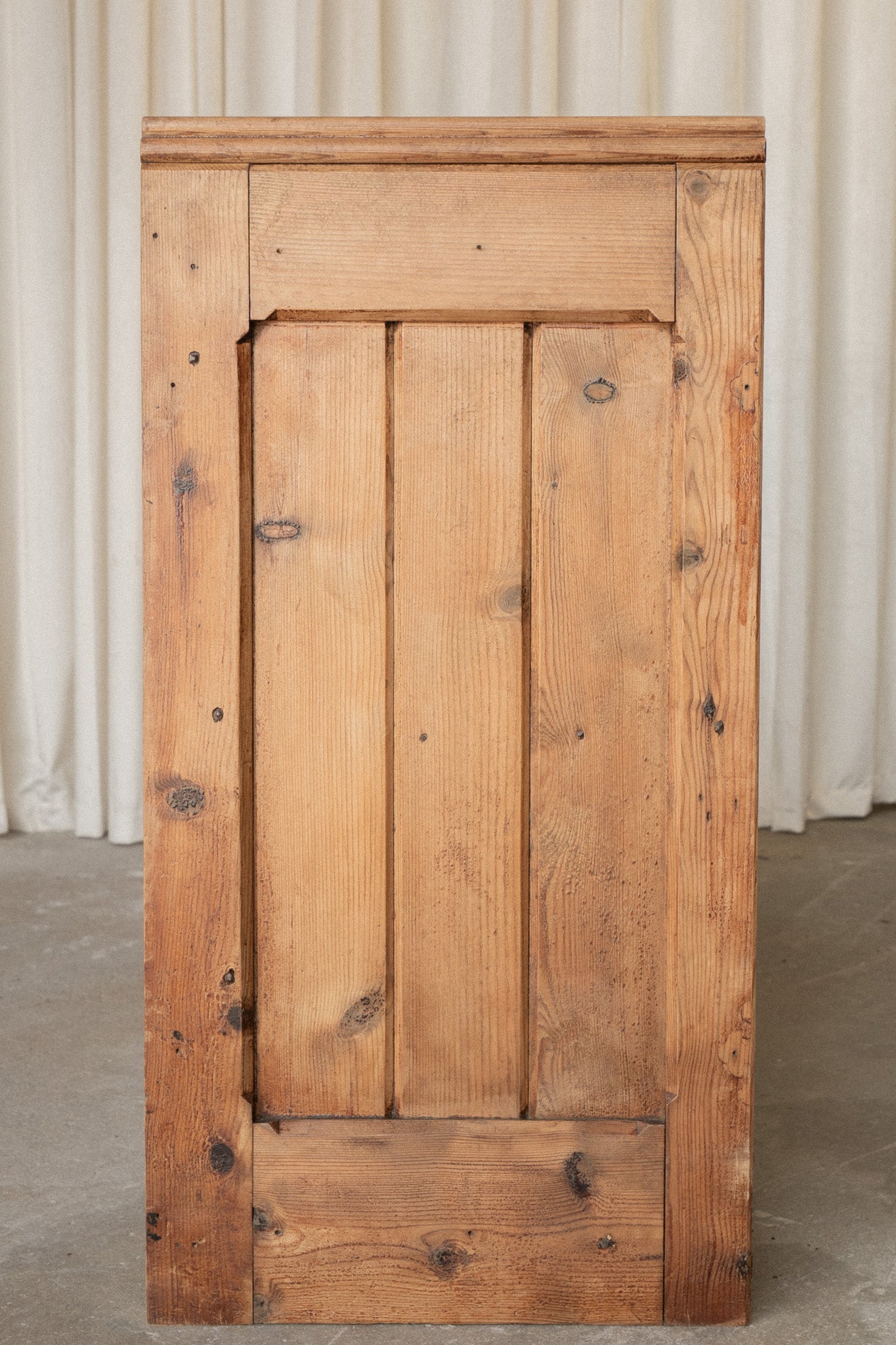 Large Vintage Pine Settle Bench | Rustic English Hall Bench - IDYLL MANOR