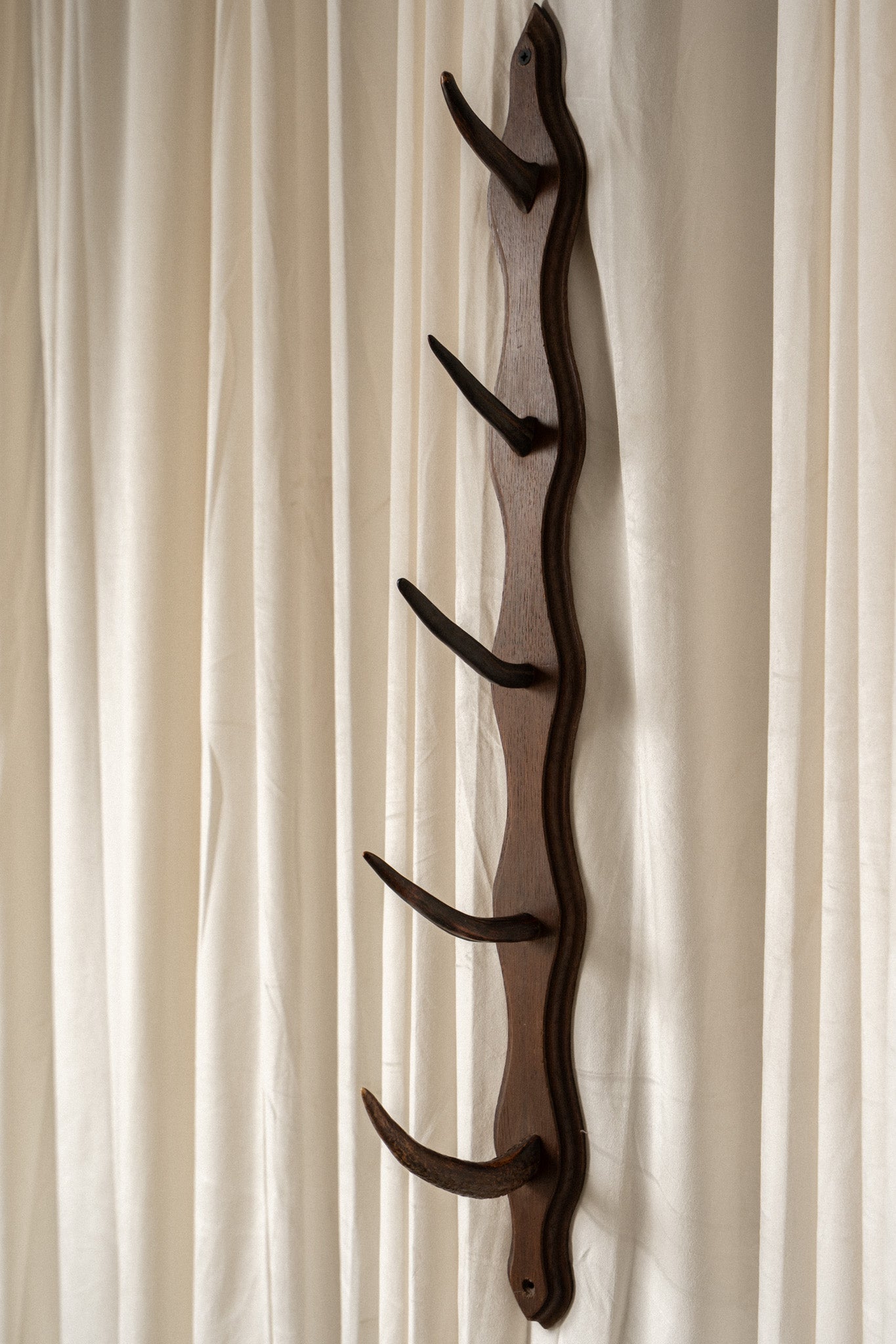 French Oak Sporting Rack | Wall - Mounted Rod Rack with Horn Hooks | Set of 2 - IDYLL MANOR