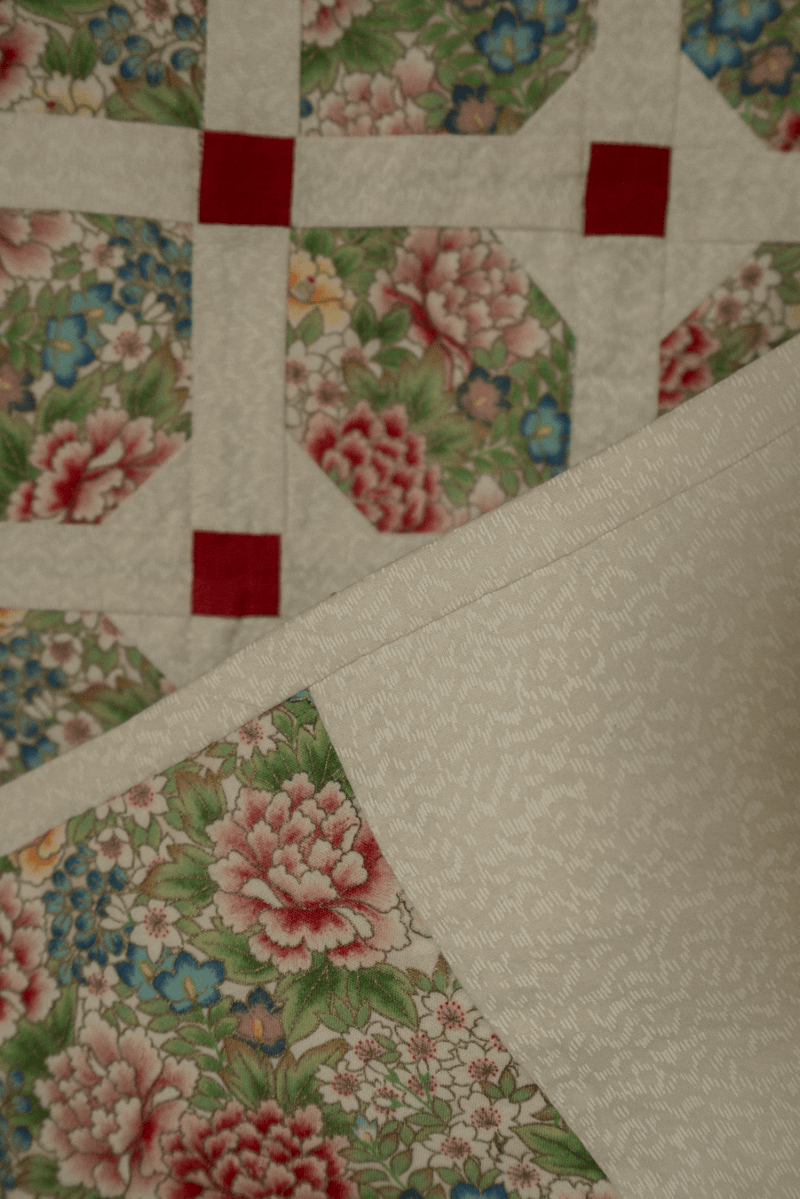 Vintage Festive Quilt - IDYLL MANOR