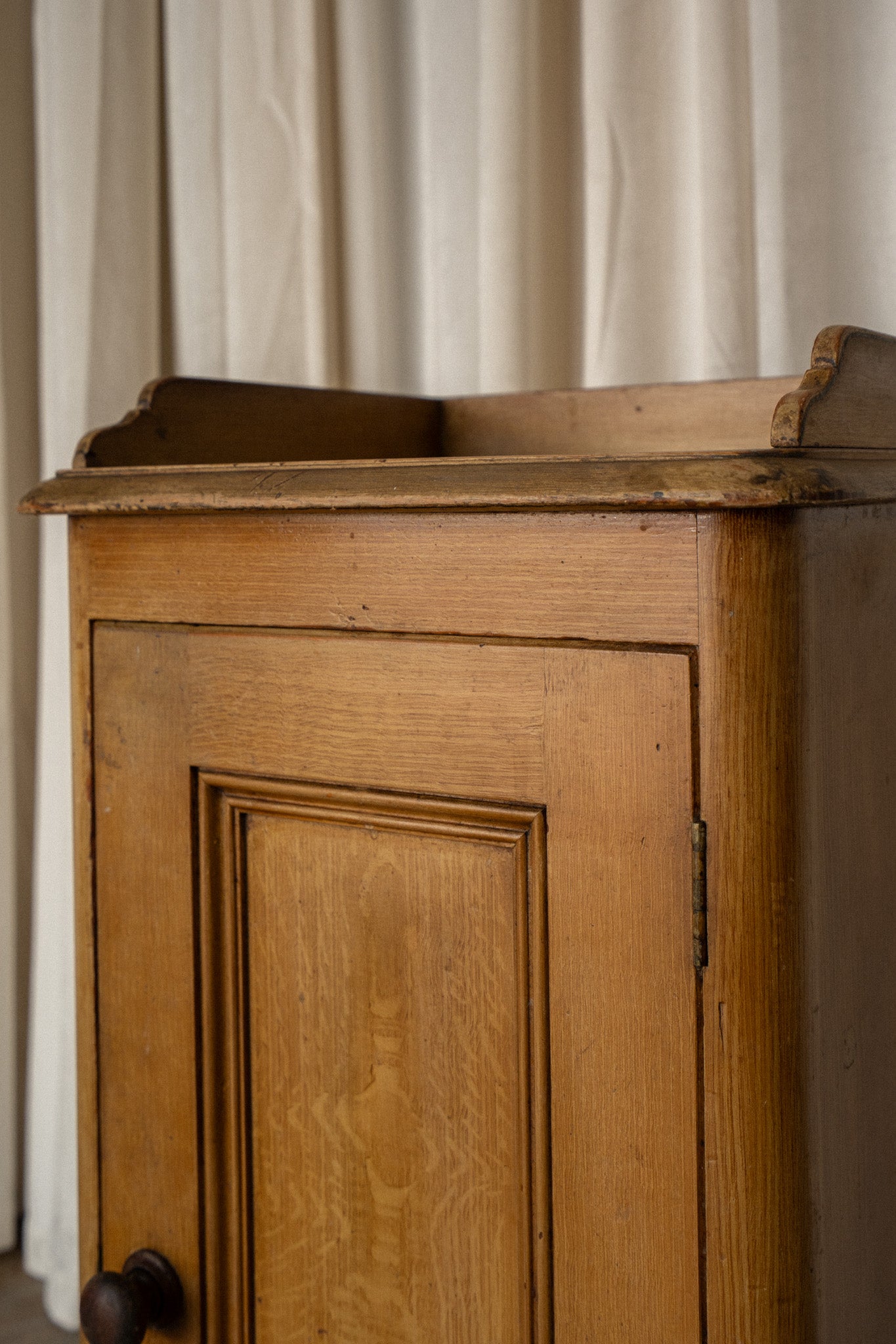 Single English Bedside Locker | Antique Pine Nightstand Cabinet - IDYLL MANOR