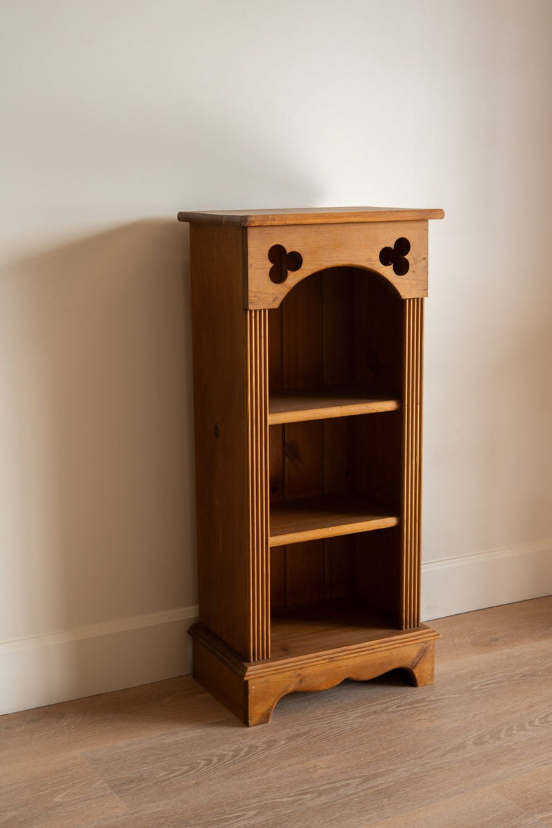 Petite Pine Bookcase - IDYLL MANOR