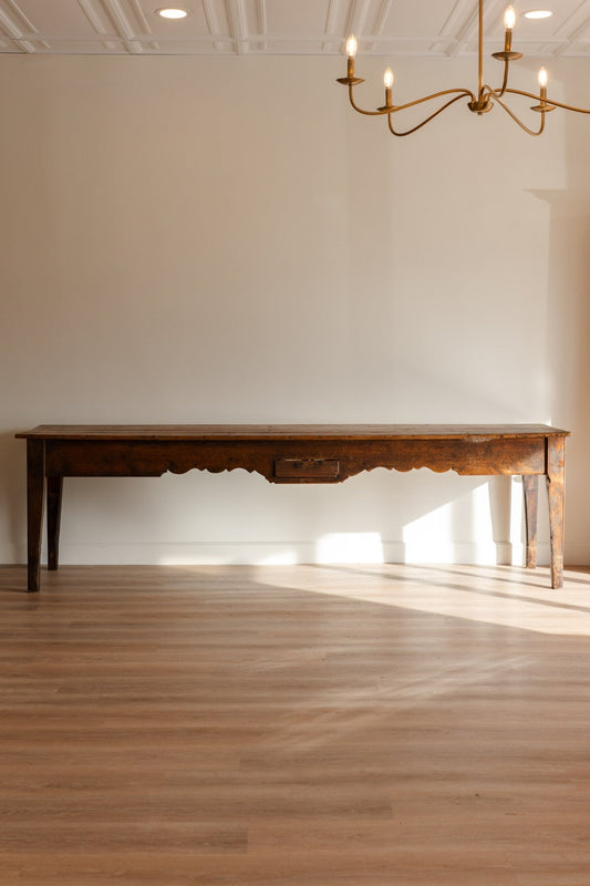 French Provincial Table - IDYLL MANOR