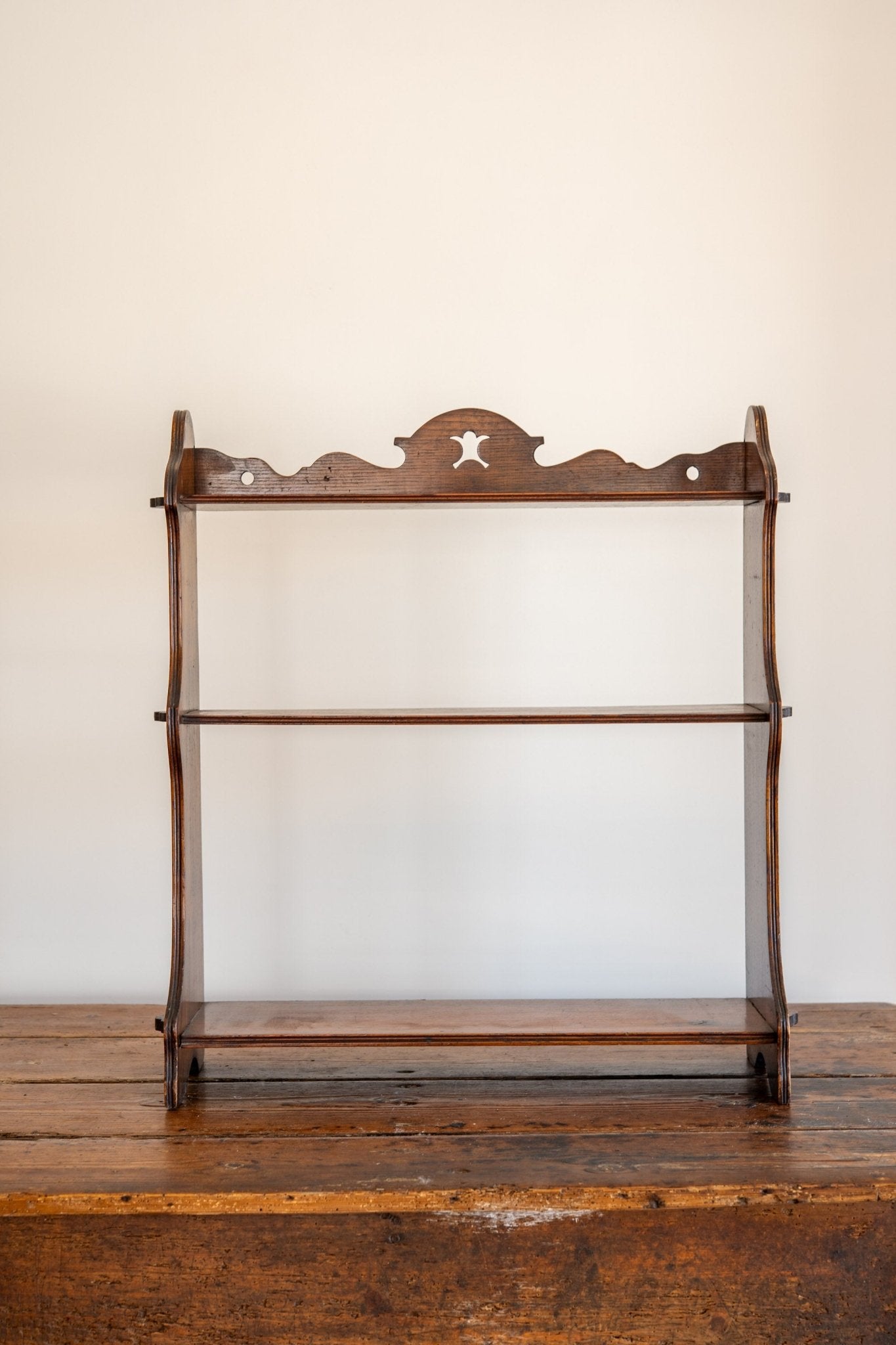 Oak Wall Shelf - IDYLL MANOR
