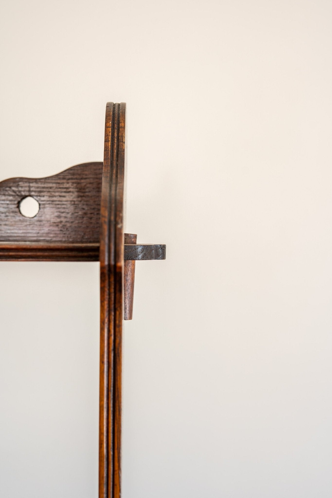 Oak Wall Shelf - IDYLL MANOR