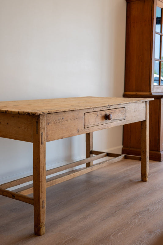 Irish Pine Table - IDYLL MANOR