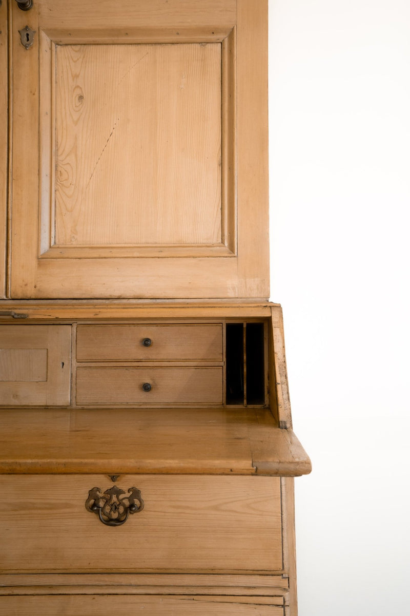 Georgian Bureau - IDYLL MANOR