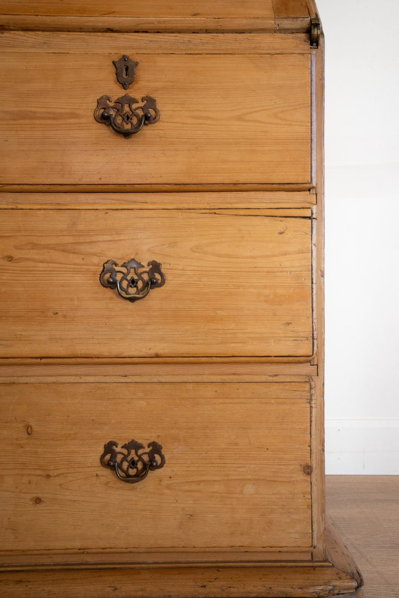 Georgian Bureau - IDYLL MANOR