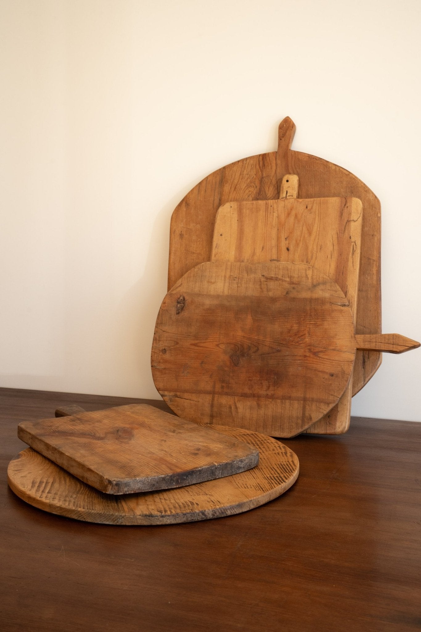Antique English Bread Boards - IDYLL MANOR