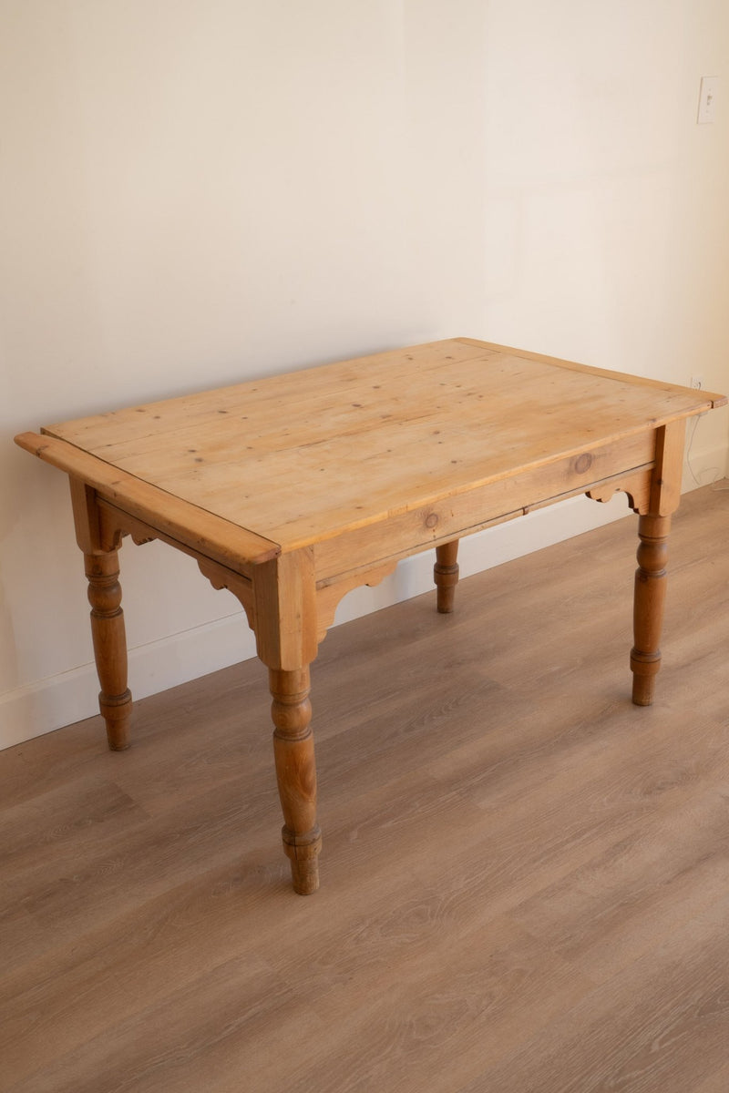 Pine Table, Scalloped Detailing - IDYLL MANOR