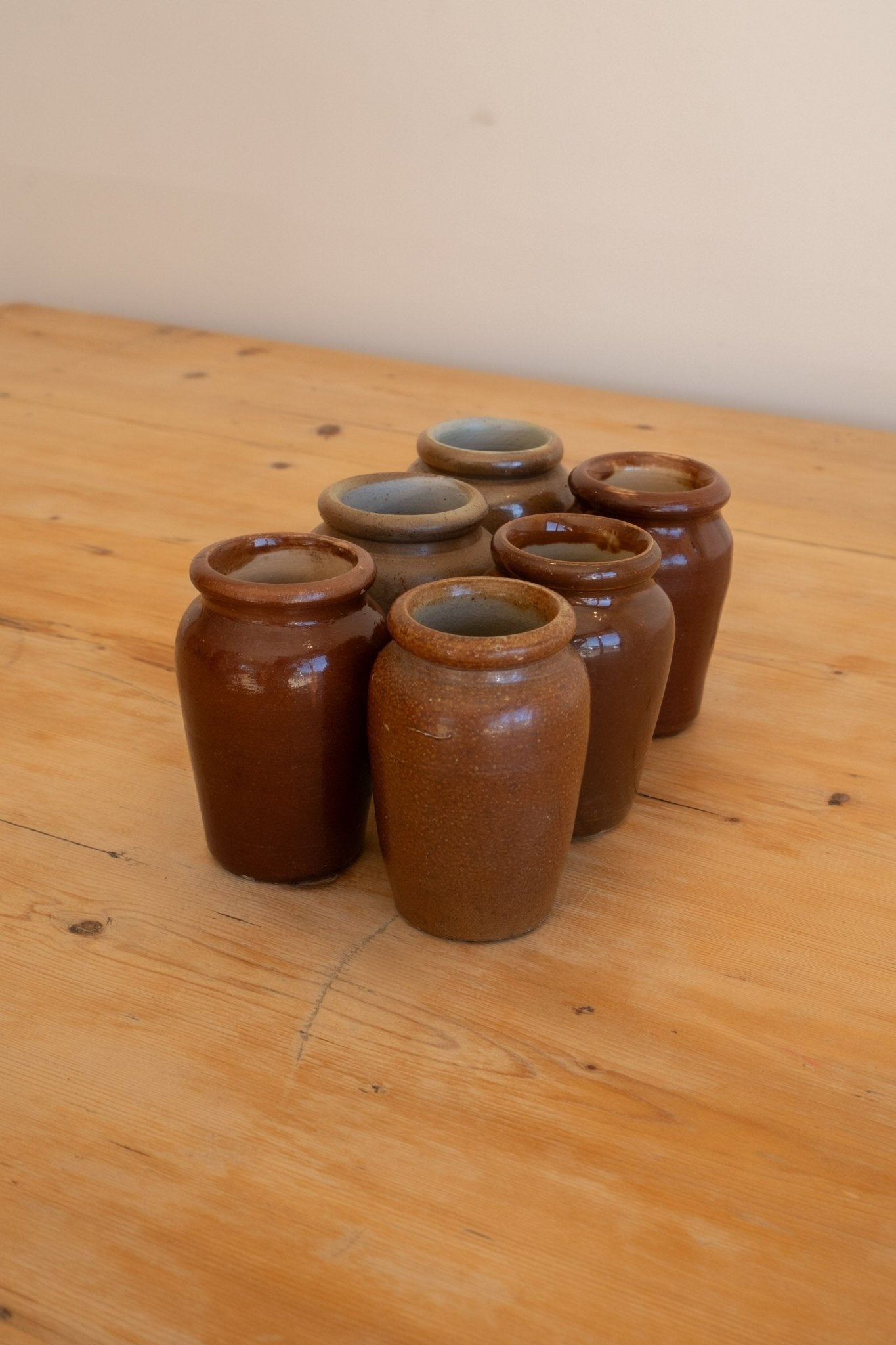 Brush Pots - IDYLL MANOR