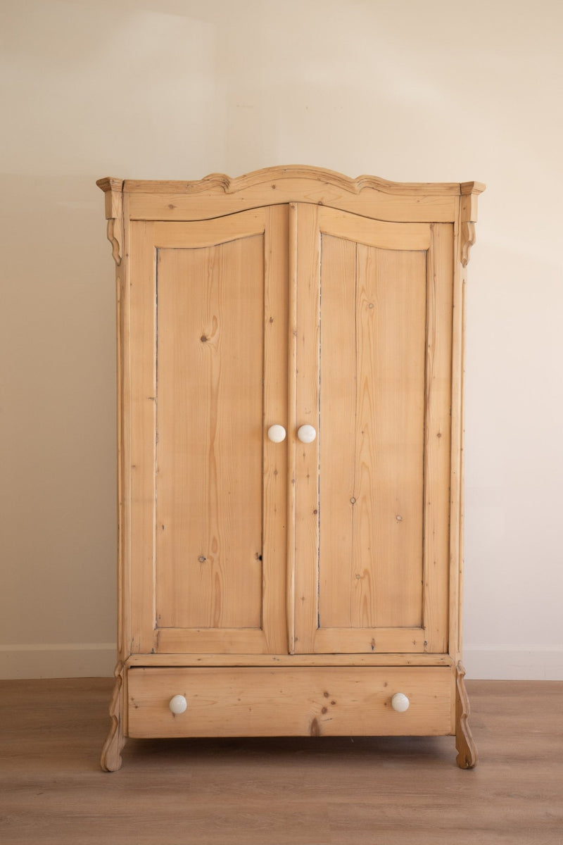 Double Doored Wardrobe - IDYLL MANOR