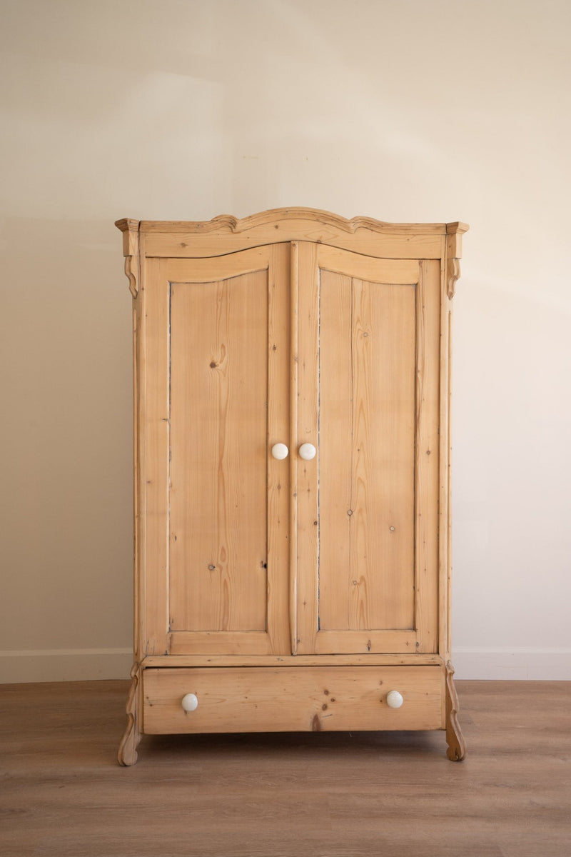 Double Doored Wardrobe - IDYLL MANOR