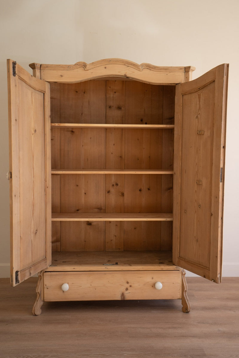 Double Doored Wardrobe - IDYLL MANOR