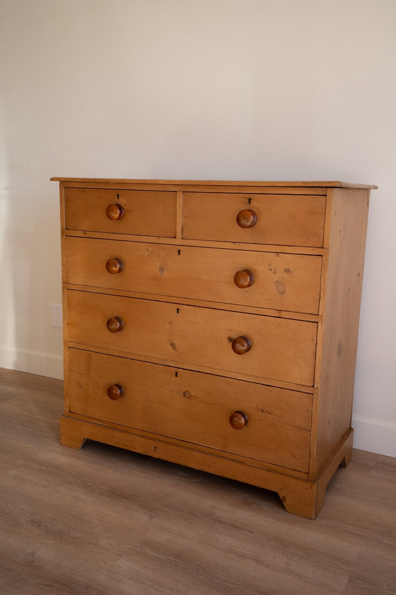 Light Pine Chest of Drawers with Dark Knobs - IDYLL MANOR