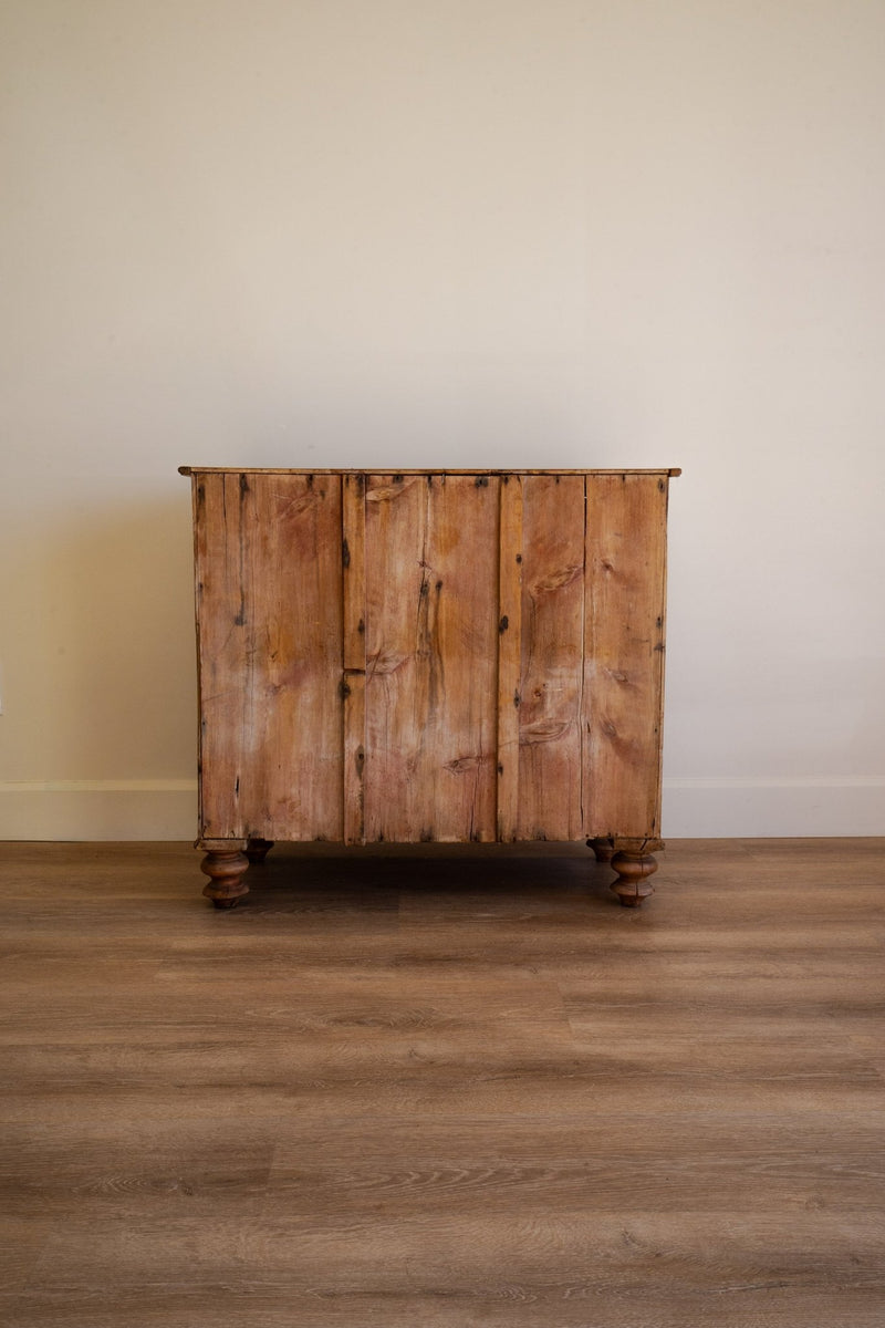 Small Pine Chest of Drawers - IDYLL MANOR