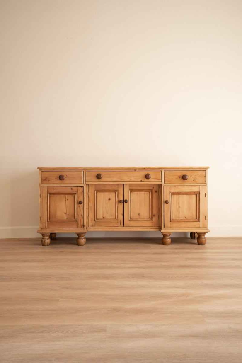 Pine Sideboard | Dark Knobs - IDYLL MANOR