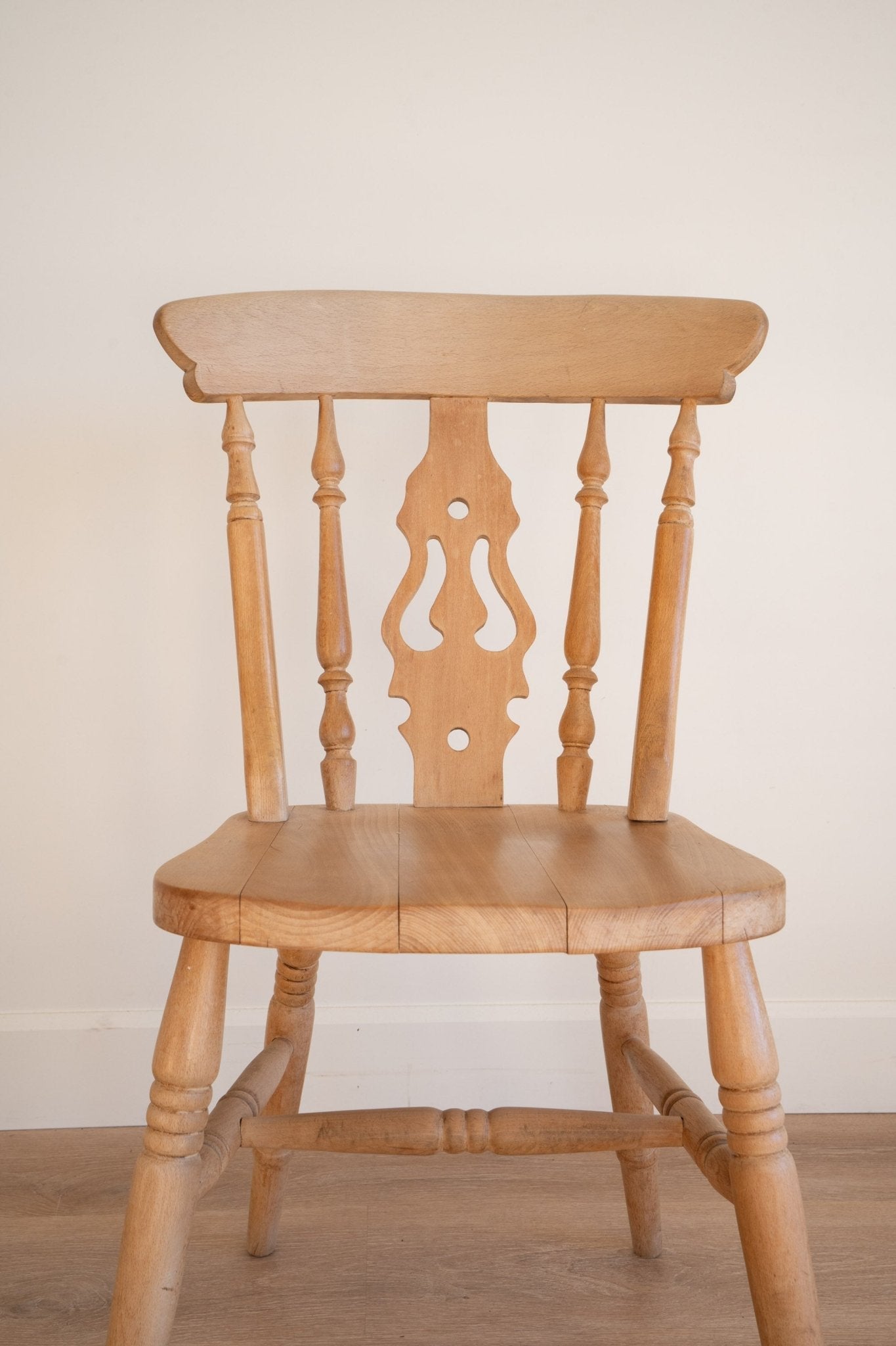 Set of 4 Fiddleback English Dining Chairs - IDYLL MANOR