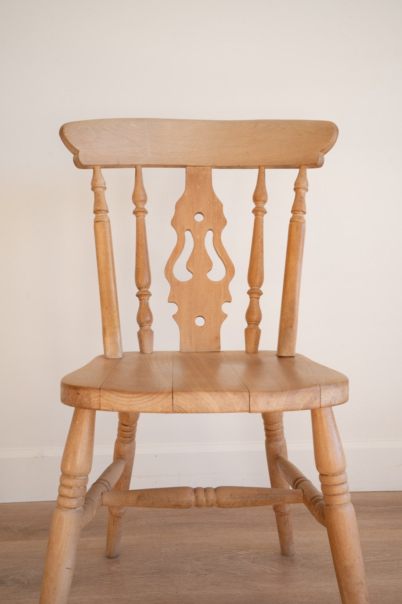 Set of 4 Fiddleback English Dining Chairs - IDYLL MANOR