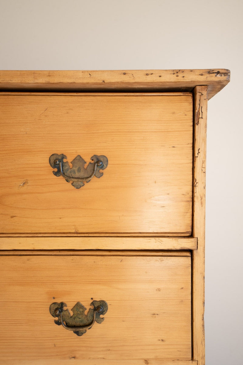 Tall Chest of Drawers, 5 Brass Handles - IDYLL MANOR