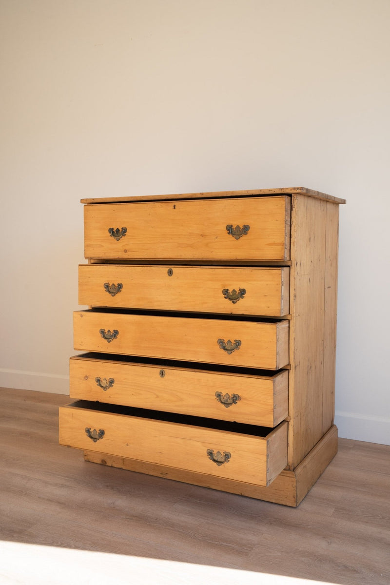 Tall Chest of Drawers, 5 Brass Handles - IDYLL MANOR