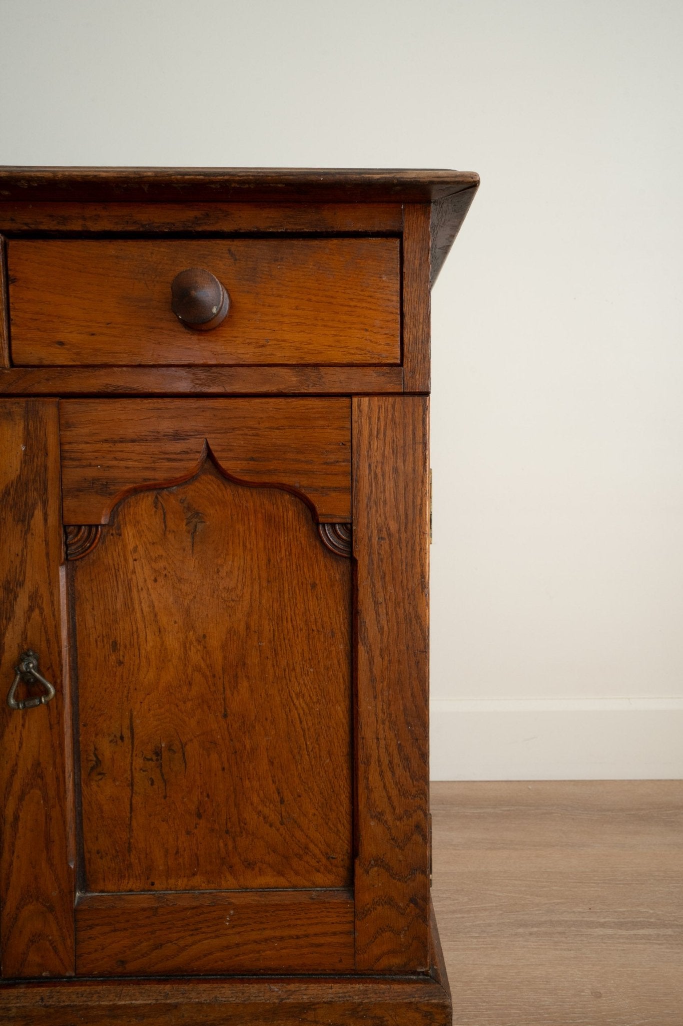 Antique English Desk, Vanity, with Black Leather Top - IDYLL MANOR