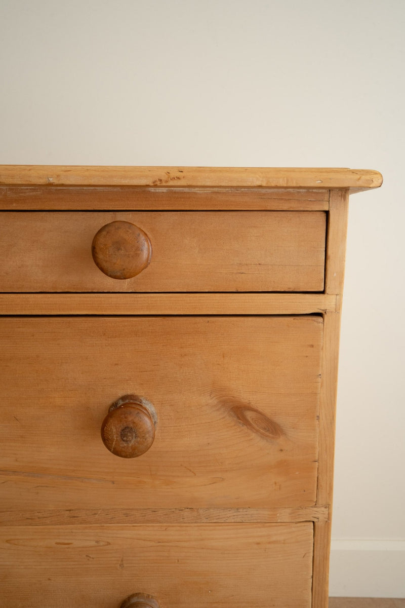 Light Wood Dresser | Chest of Drawers With Plinth Base - IDYLL MANOR