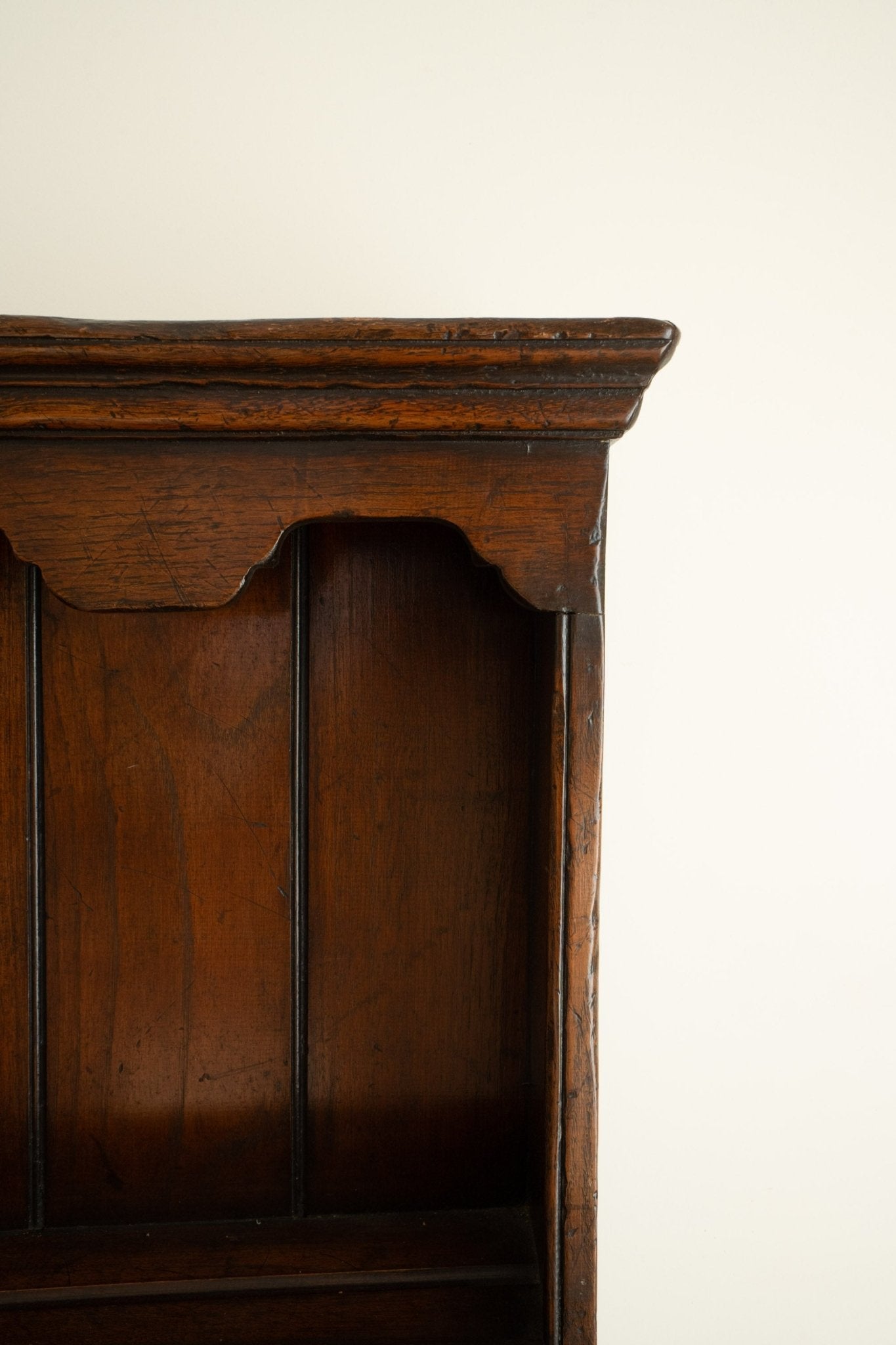 Carved Kitchen Dresser - IDYLL MANOR
