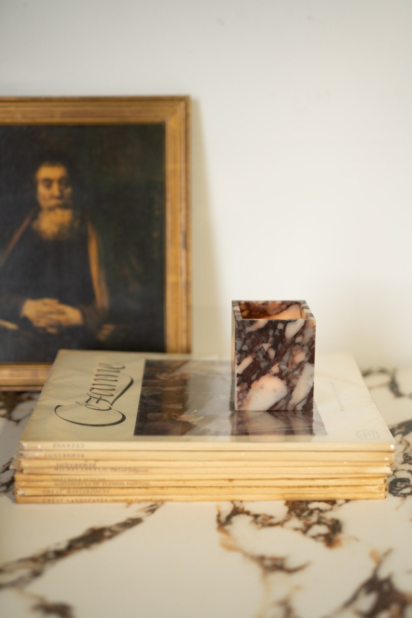 Calacatta Viola Marble Non Toxic Candle | Santal 26 - IDYLL MANOR