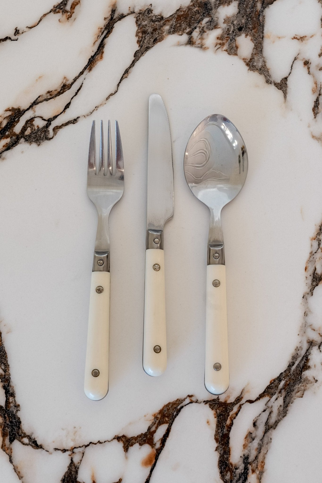 French Style Cream Handle Cutlery Set | 18 Pieces - IDYLL MANOR