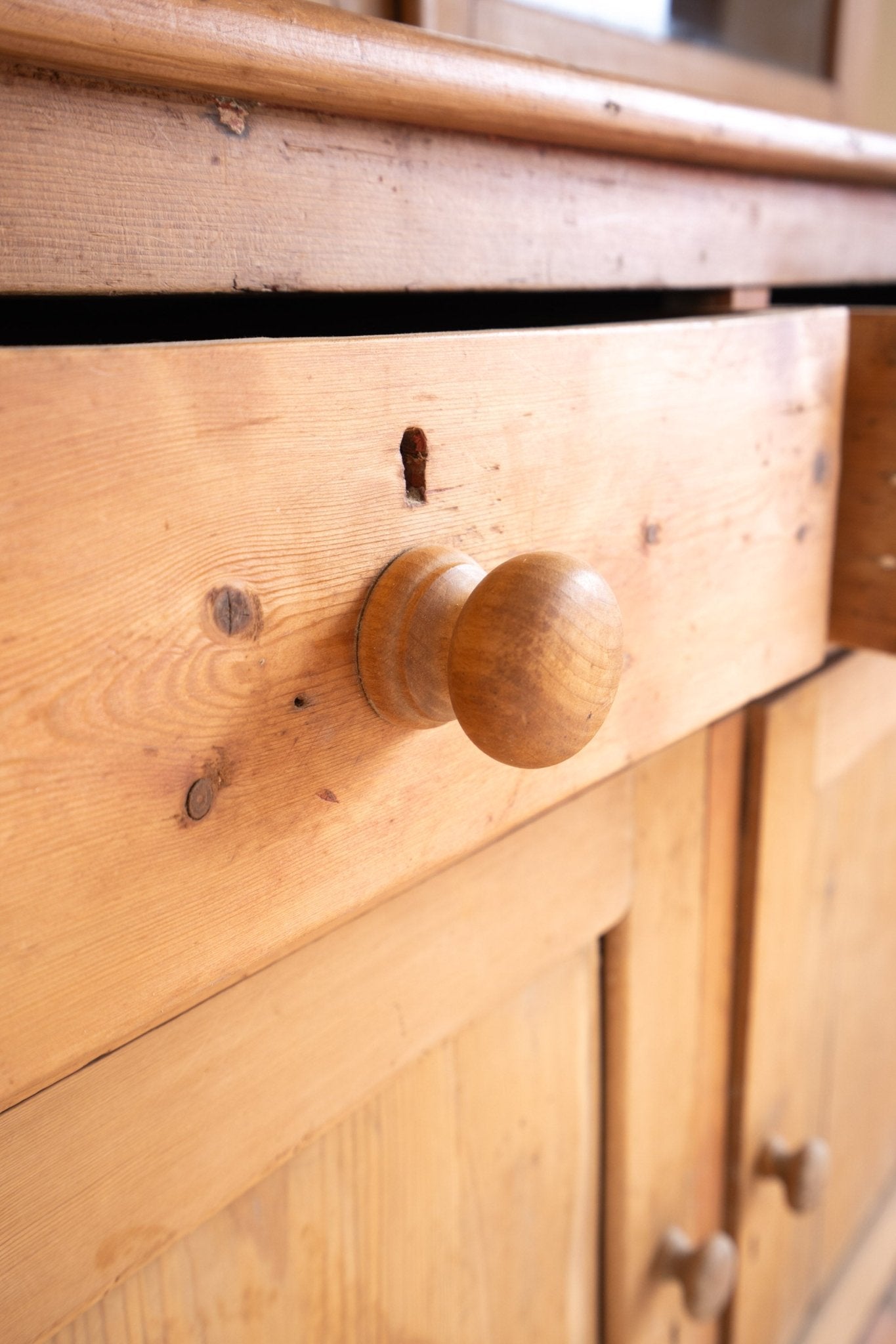 Glass Doors Kitchen Dresser - IDYLL MANOR