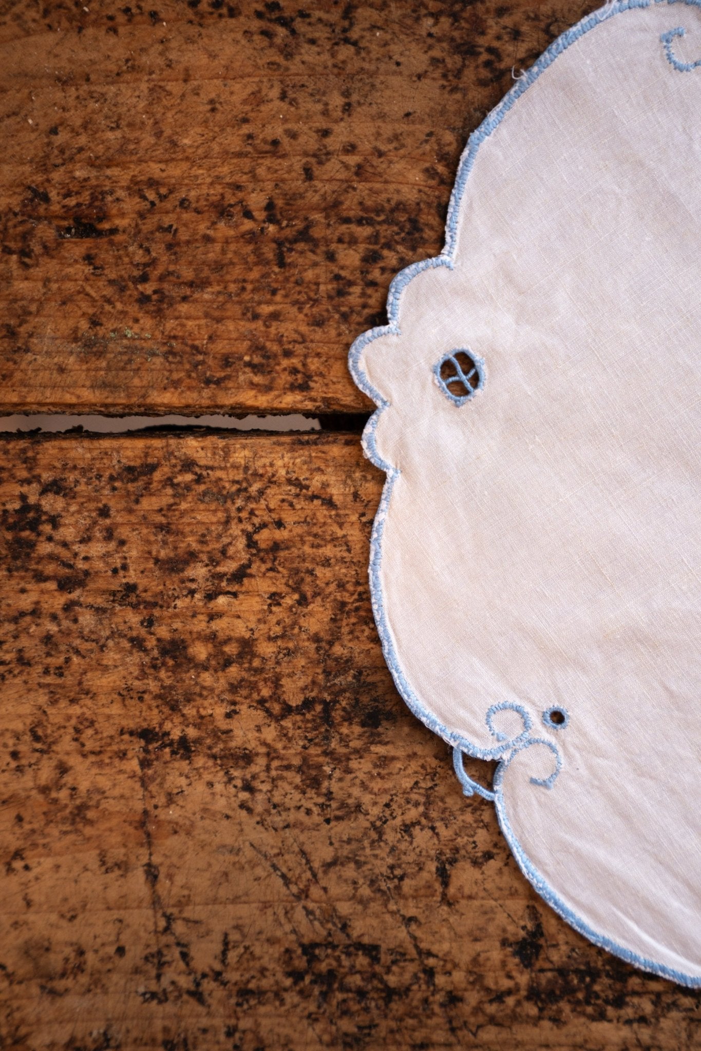 Set of 4 Vintage Blue Scalloped Edge Doilies - IDYLL MANOR
