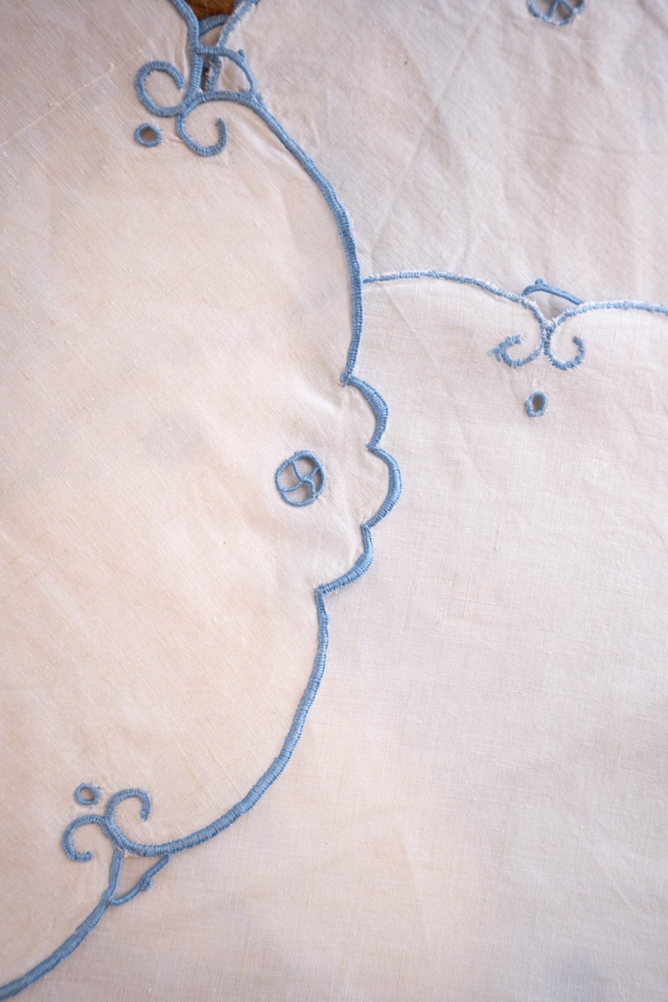 Set of 4 Vintage Blue Scalloped Edge Doilies - IDYLL MANOR