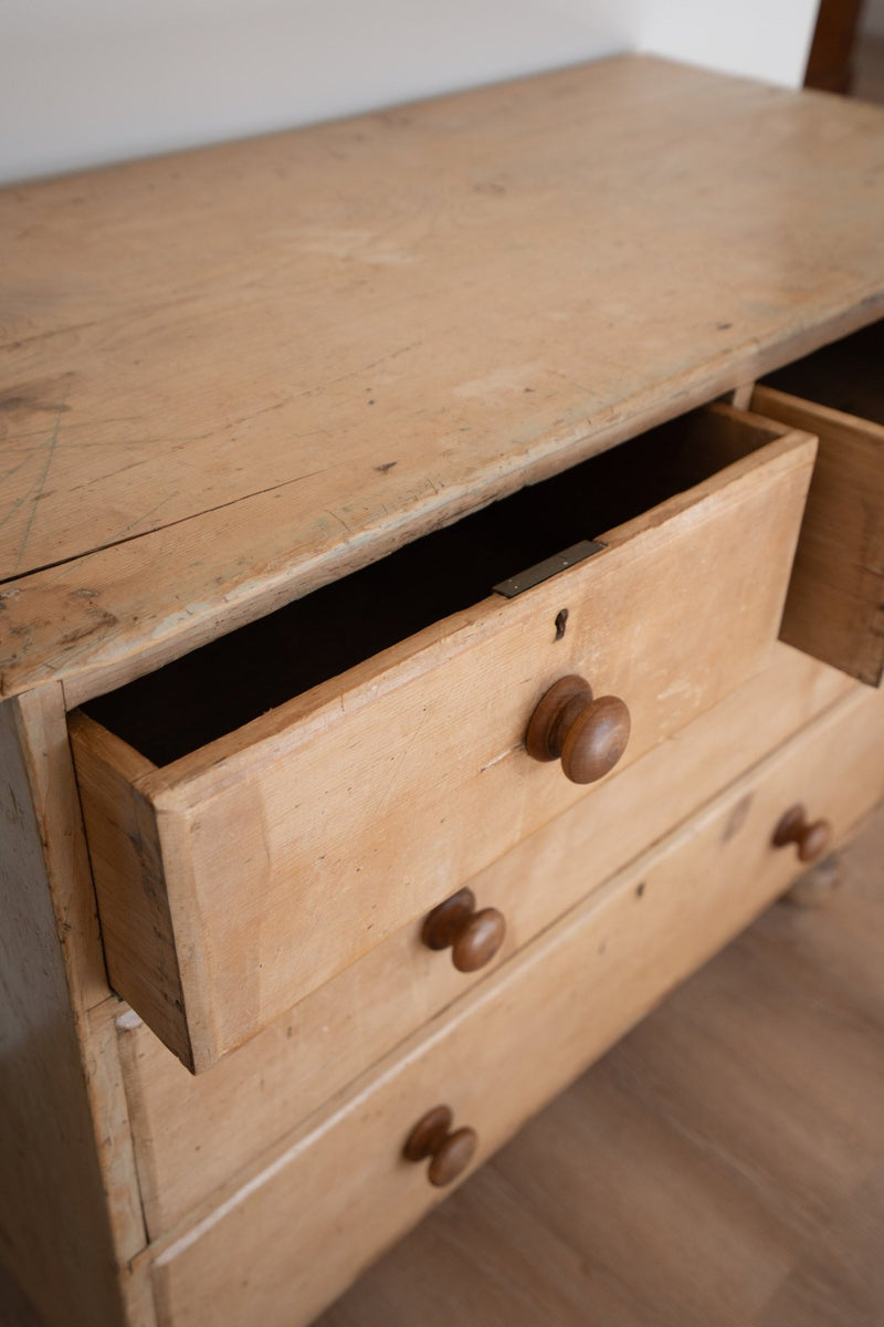 Antique Pine Dresser | Chest of Drawers - IDYLL MANOR