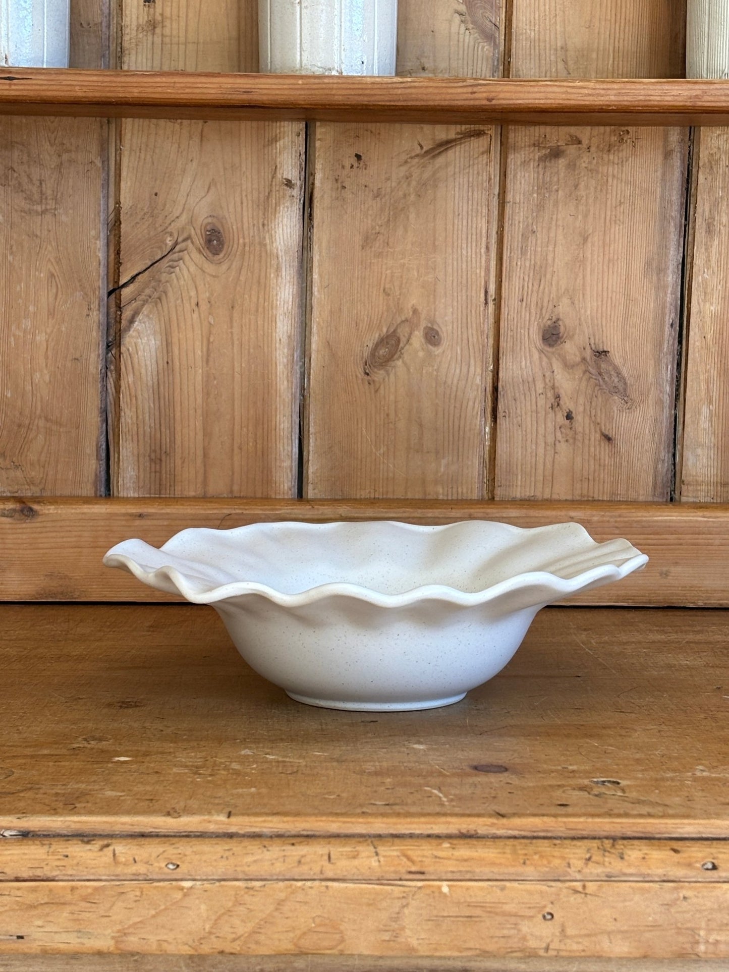 Classic Wavy Bowl - IDYLL MANOR