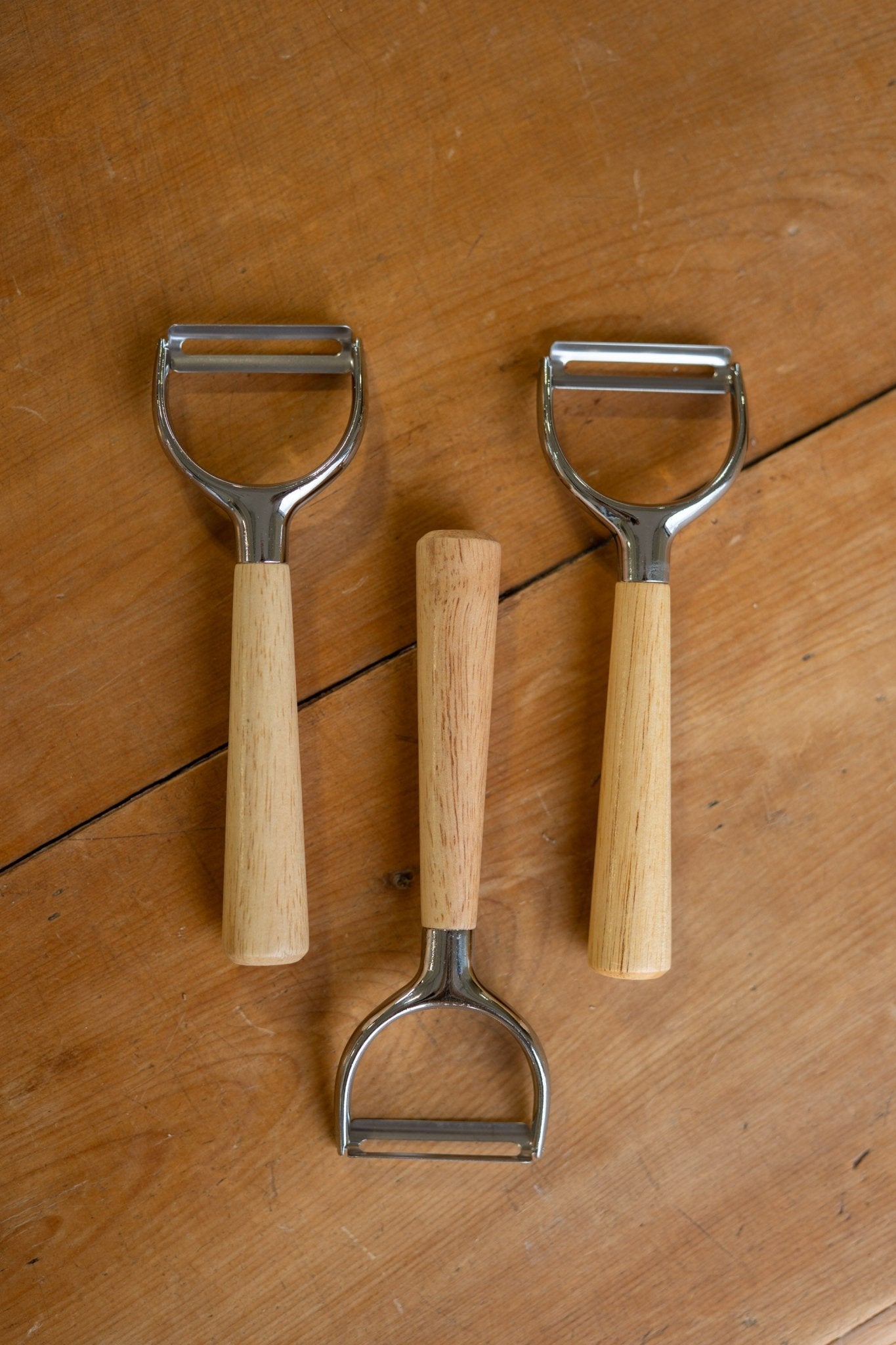 Wooden Handled Peelers - IDYLL MANOR
