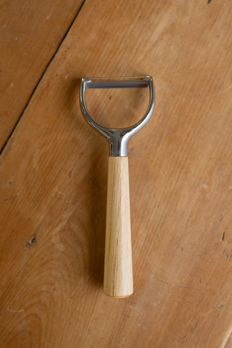 Wooden Handled Peelers - IDYLL MANOR