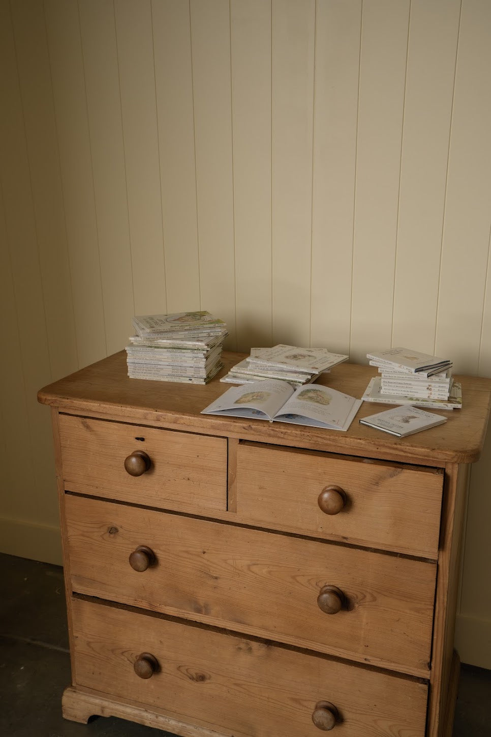 Pine Chest of Drawers with Plinth Base | Four-Drawer Cottage Dresser