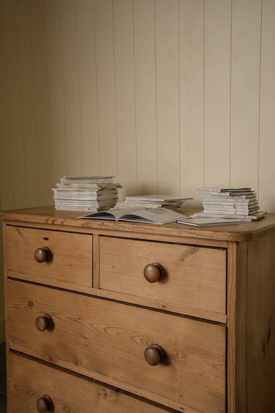 Pine Chest of Drawers with Plinth Base | Four-Drawer Cottage Dresser