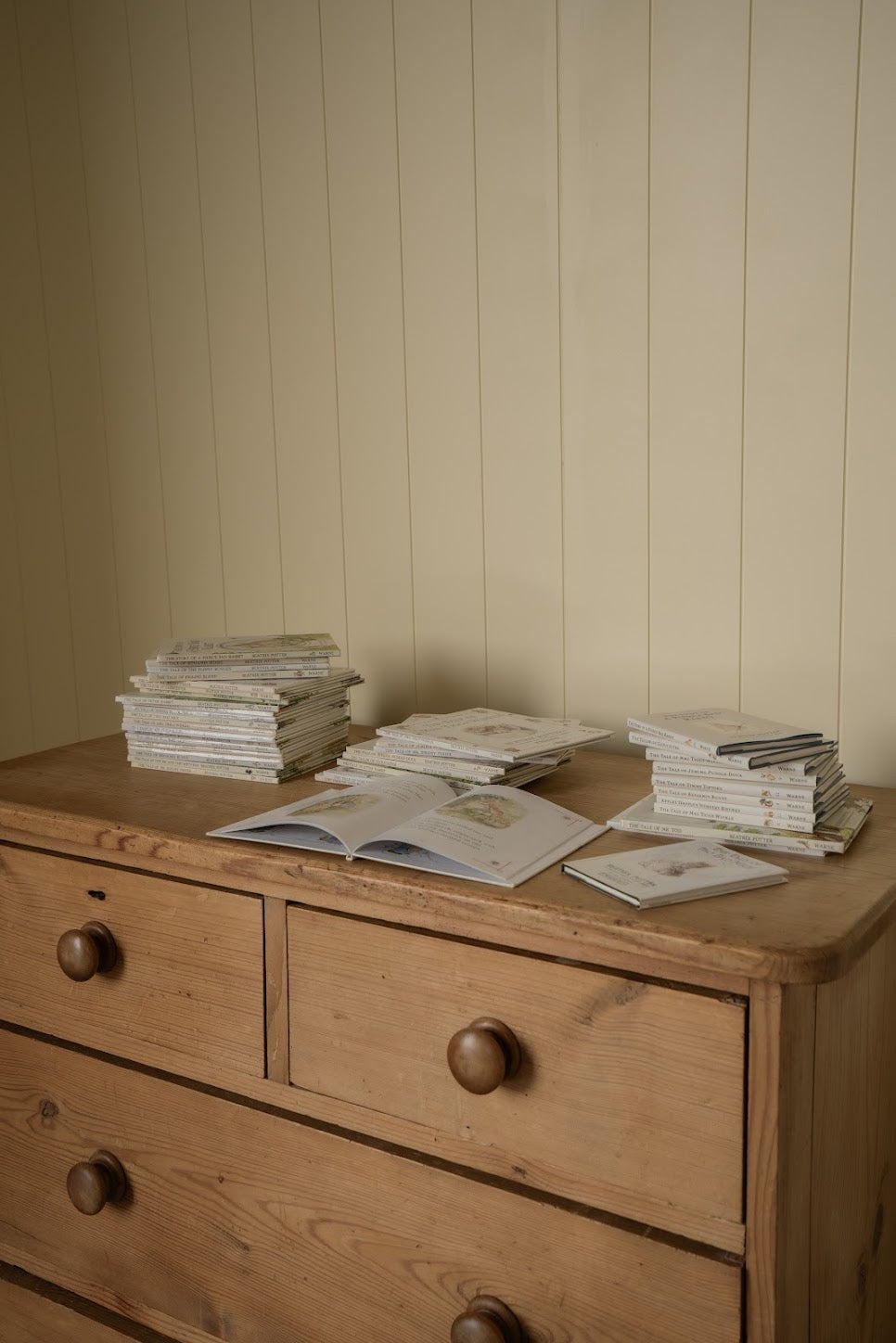 Pine Chest of Drawers with Plinth Base | Four-Drawer Cottage Dresser