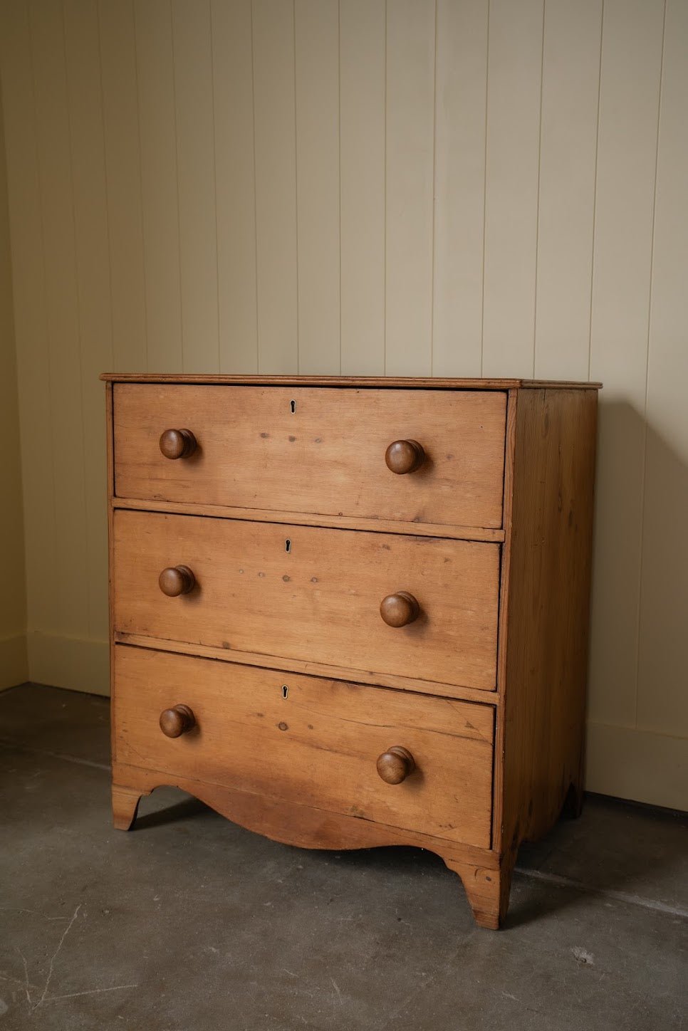 Vintage Three-Drawer Teddy Chest - IDYLL MANOR