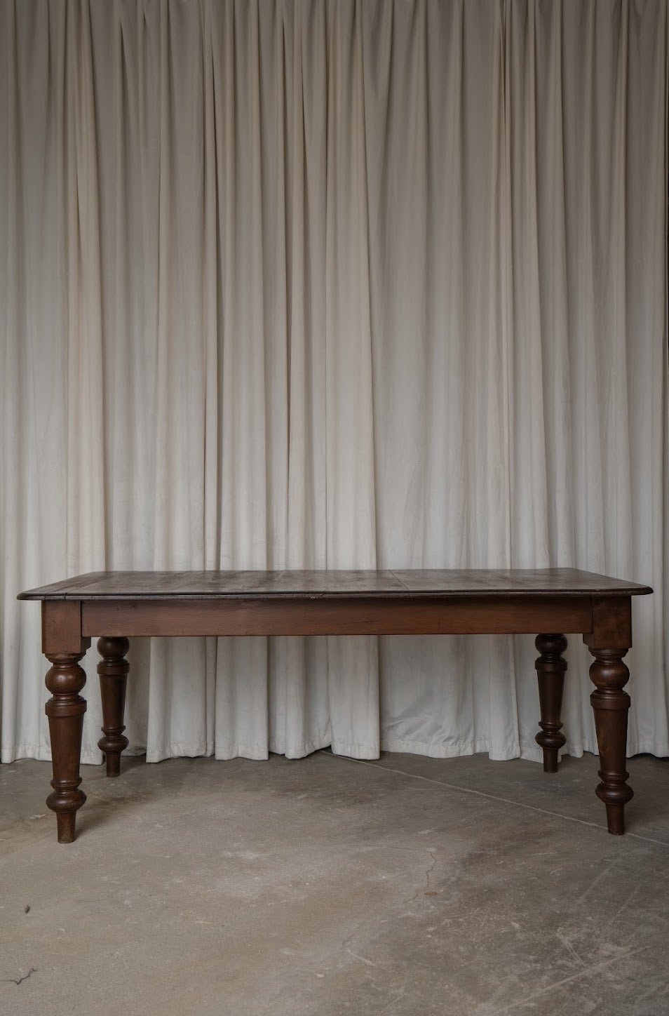 Antique Dark Oak Dining Table with Sculptural Legs - IDYLL MANOR