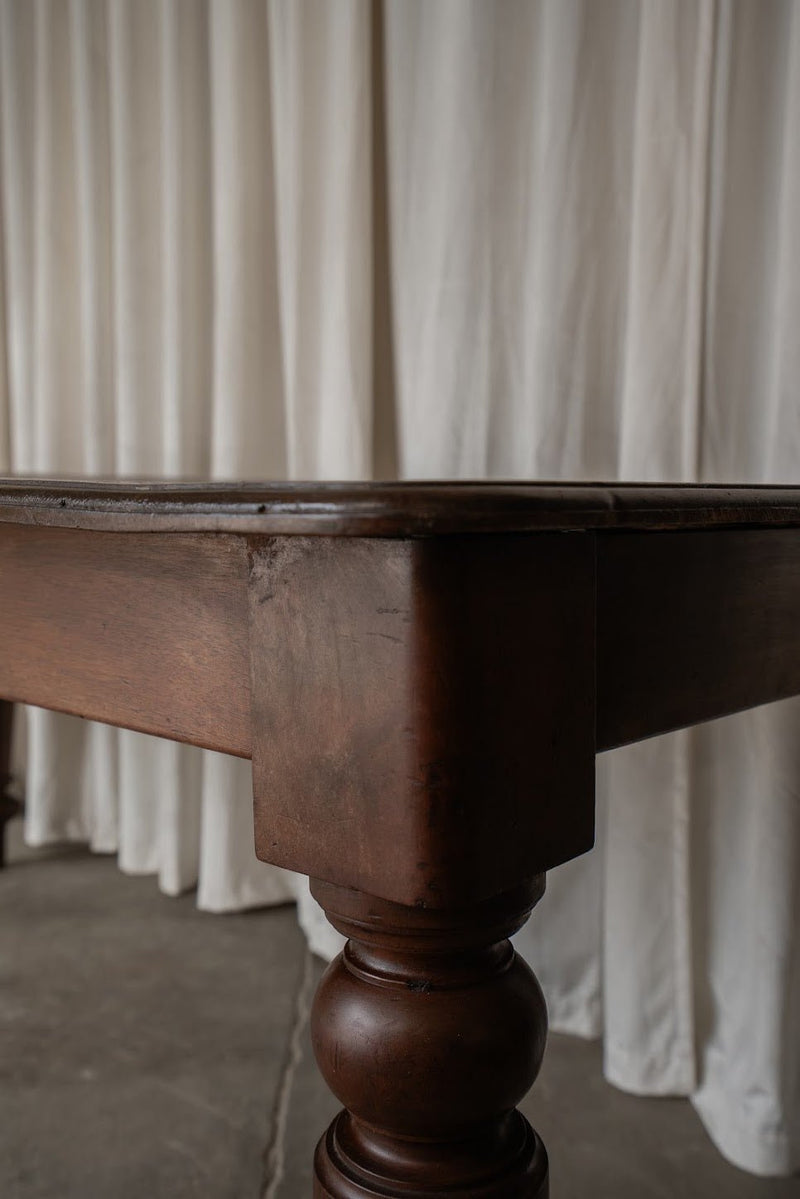 Antique Dark Oak Dining Table with Sculptural Legs - IDYLL MANOR