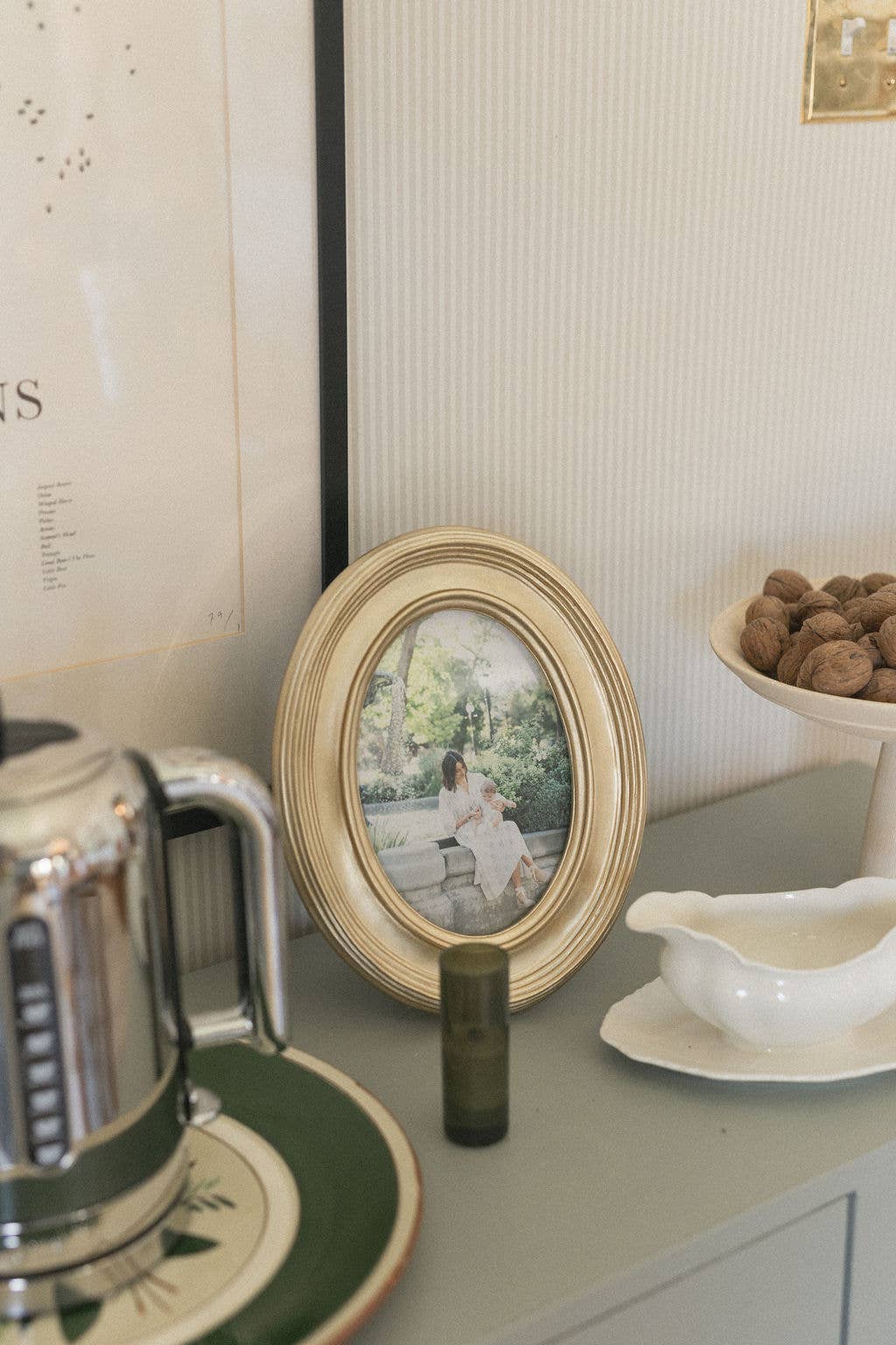 Gold Oval Photo Frame | Large - IDYLL MANOR