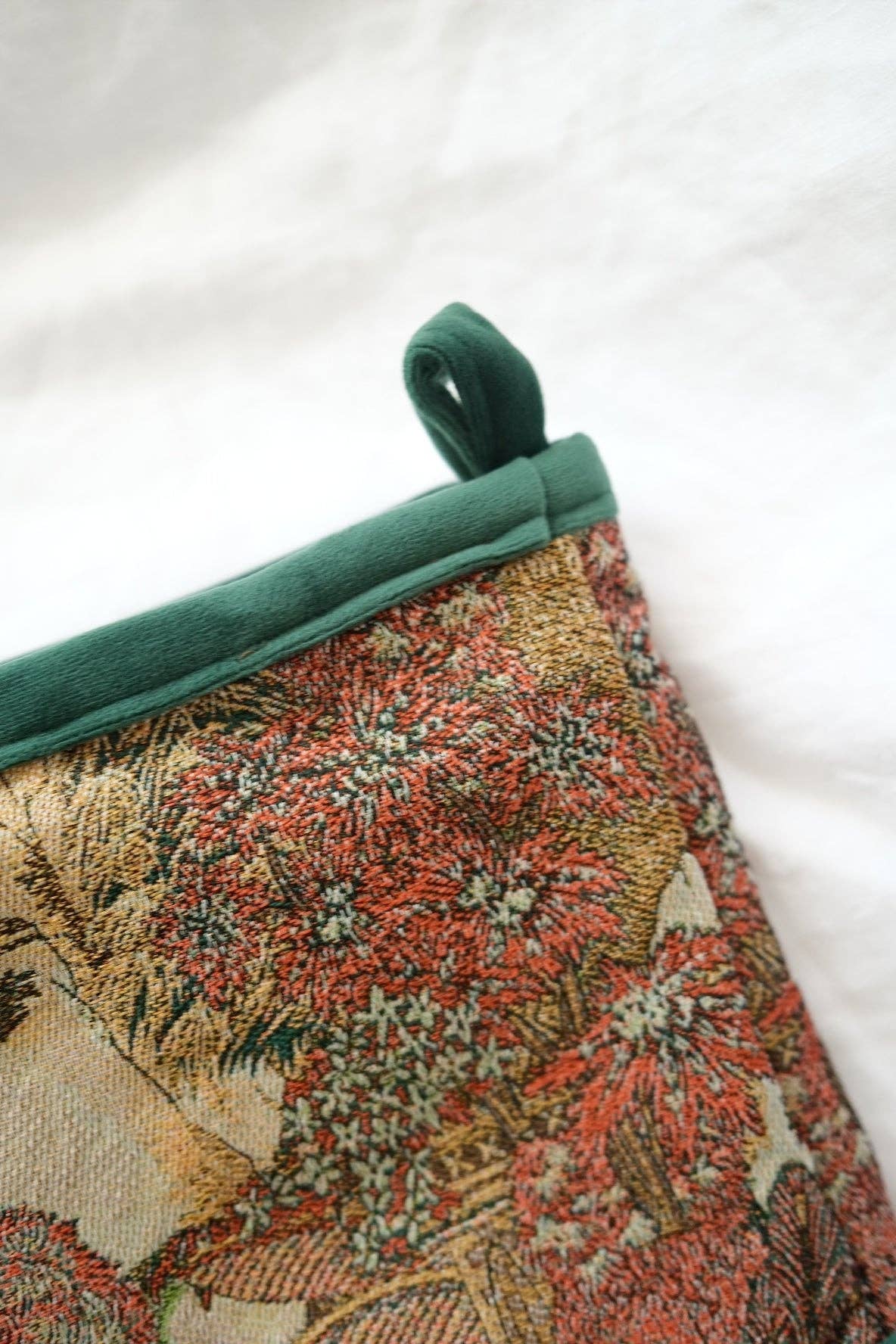 Elodie Tapestry Stocking - IDYLL MANOR