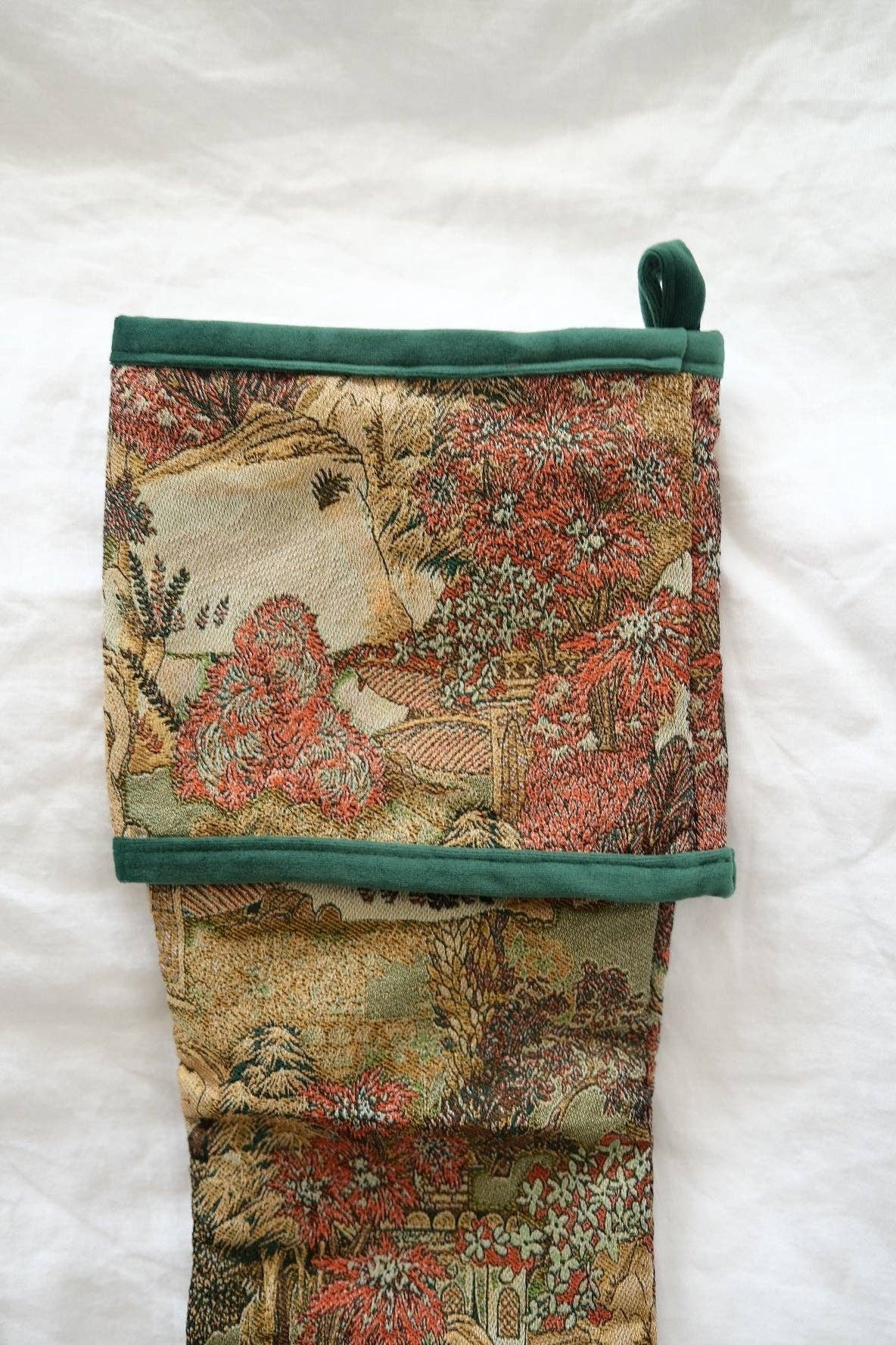 Elodie Tapestry Stocking - IDYLL MANOR